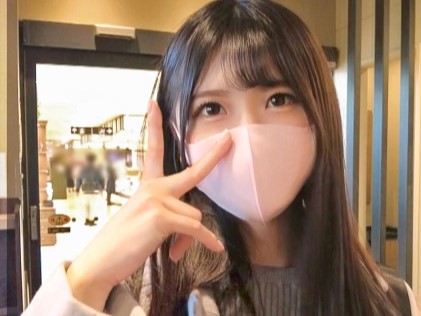 【素人×パイパン】オツムは弱いけどSEXは強いｗｗｗ気持ちいこと大好きなつるつるパイパン美少女がちんちん挿れられ絶頂！