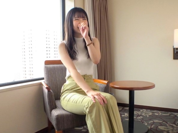 【清楚なスレンダー美少女】 緊張しながらもエロモード全開！ 淫乱なご奉仕プレイでドスケベな本性を発揮！