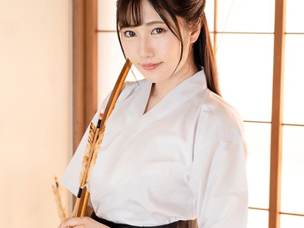 【美巨乳弓道女子の恥ずかしい修行】『先生、やめてください…』真面目な袴姿の部員が、師範代の卑猥な指導で敏感ボディをまさぐられ、我慢できずに感じちゃう着衣エッチ！♡