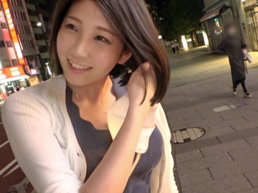 【巨乳キャリアウーマンの本性】上品なお姉さんがナンパで豹変！服を脱いだら巨乳がポロリ！ビンビンのチンコに興奮MAX！仕事モードからエロモードにスイッチON！大人の色気と巨乳のギャップがヤバい！！