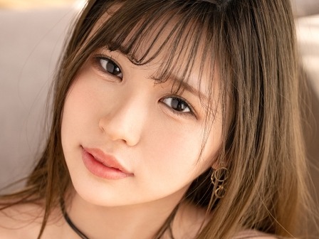 【巨乳美女の濃厚プレイ】色っぽいキスと舌技で男を骨抜き♡チンポの先をチロチロ舐め回し、顔面にザーメンぶっかけられる！巨乳美女の淫らな舌使いに悶絶必至！