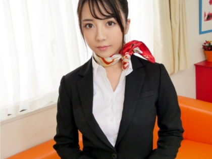 【美脚CAの危険なフライト】『ダメ…ここじゃ…』スタイル抜群のCAお姉さんが、機内での秘密のプレイに挑戦！顔面騎乗位でクンニされ、濡れ濡れのおマンコに熱い肉棒を挿入され、ガン突きピストンで絶頂迎える！♡