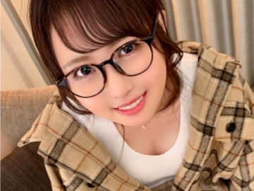 【メガネっ娘のバック攻め】キュートなメガネ女子を後ろから激ピストン！パコパコ突きまくられて、メガネが曇るほど乱れまくる濃厚セックス！