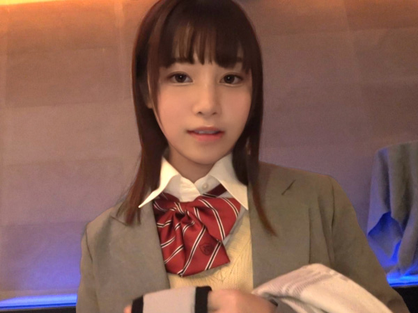 【ロリっ娘の危険な好奇心】『おじさん、気持ちいい…』幼い美少女が年上チ○ポに夢中！従順な少女がエッチなご褒美にメロメロ♡鬼ピストンで幼マンを激しく責められ、快感に悶えちゃう！www