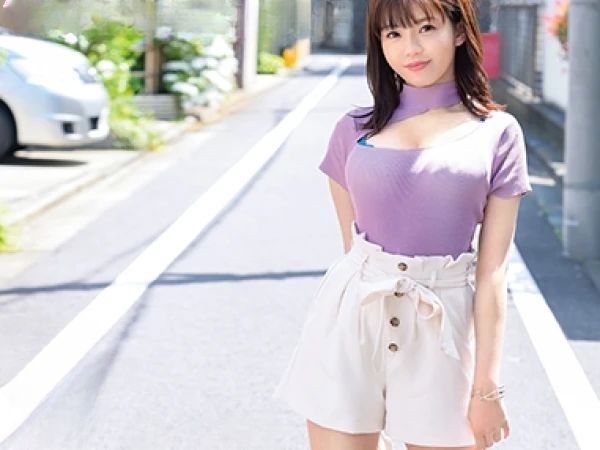 【デリバリーSEX】22歳のドスケベ美少女が素人宅で即プレイ！性器を舐め合い、デカチンを咥え込み、ベロキスで熱い夜を過ごす！素人男性もメロメロの濃厚性交♡