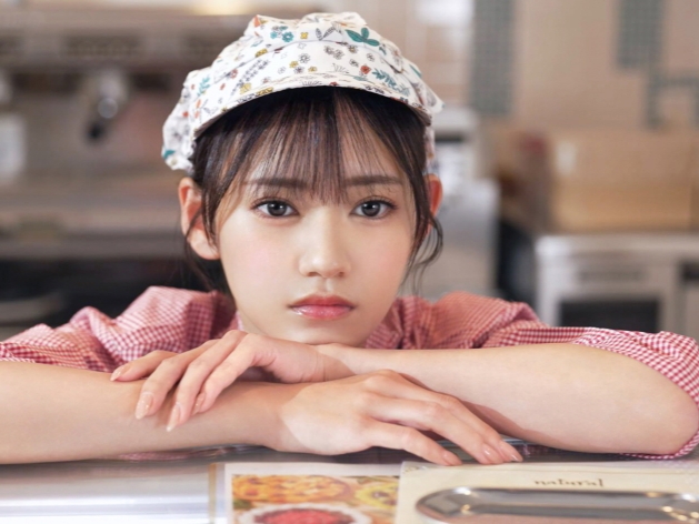 【美少女と同棲生活】超絶カワイイ彼女と狭い部屋で24時間ラブラブ♥ キュートな顔とセクシーなボディにムラムラが止まらない！朝から晩までヤりまくり！！