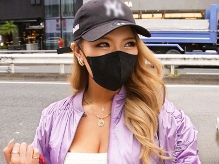 【ギャルJDの淫乱覚醒】『ヤバい…気持ち良すぎる…』デカチンに翻弄される女子大生！手マンでビショ濡れ潮吹き、マングリ返しで激ピストン！痙攣イキする姿がエロすぎる♡