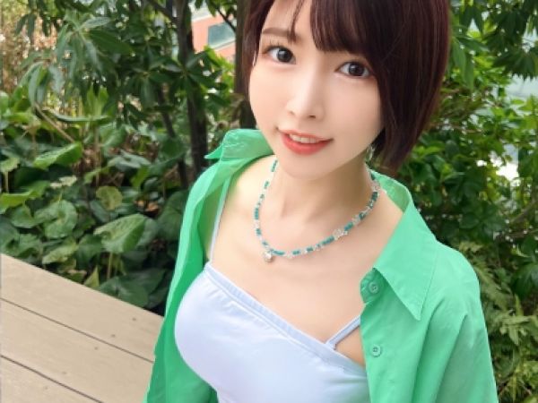 【アイドル本性丸出し】ライブ後のホテルで大胆変身！ファンには見せないドスケベ姿…言いなり状態で生チ●ポを咥え込み、本気で感じまくる！！♡