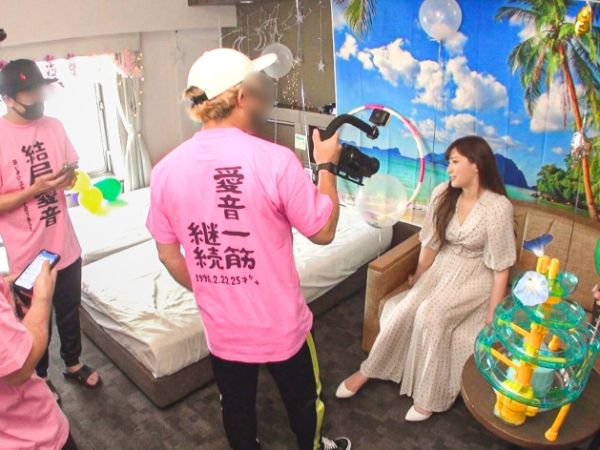 【夢のファン感謝祭】引退間近のAV女優が本物ファンと最後のヤリ納め！推しとの濃厚SEXをたっぷり堪能する夢の企画♡ファンも女優も本気で感じまくる姿は必見のエロさ！！