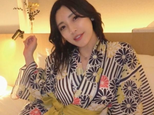 【不倫アプリで出会った三十路妻】『旦那じゃ満足できないの…』初対面の美人妻が性癖丸出し！オモチャ責め＆生ハメでイキまくる背徳エッチ♡